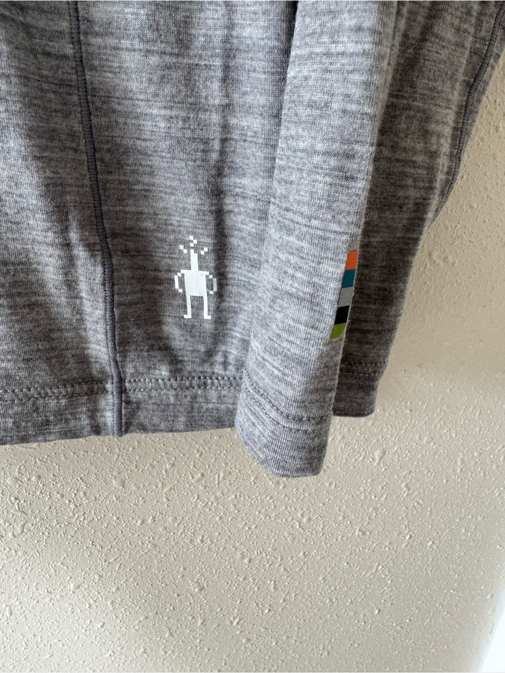 Smartwool Women’s Small Merino 150 Gray 1/4 Zip Base layer Pullover Top Shirt - Picture 4 of 5